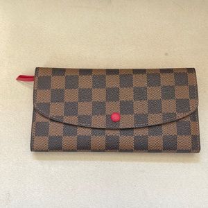 Brown checkered wallet